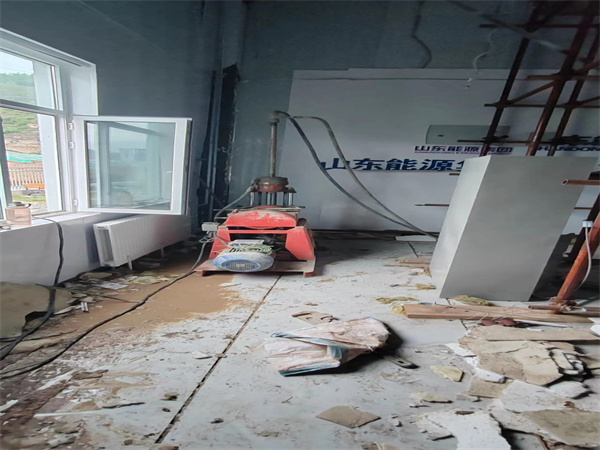 中阳地基基础下沉墙体裂缝加固注浆顶升施工